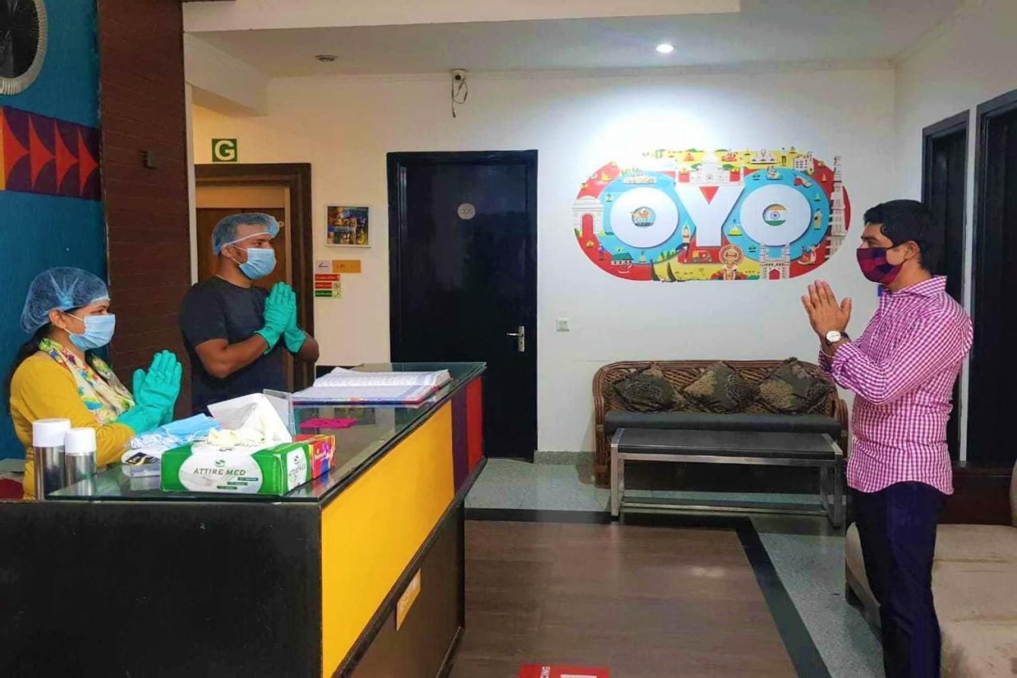 Hotel O Golf Stays Near Aravali Biodiversity Park Gurgaon Buitenkant foto