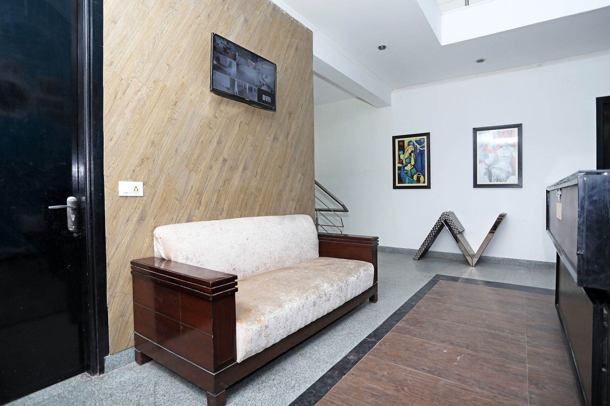Hotel O Golf Stays Near Aravali Biodiversity Park Gurgaon Buitenkant foto